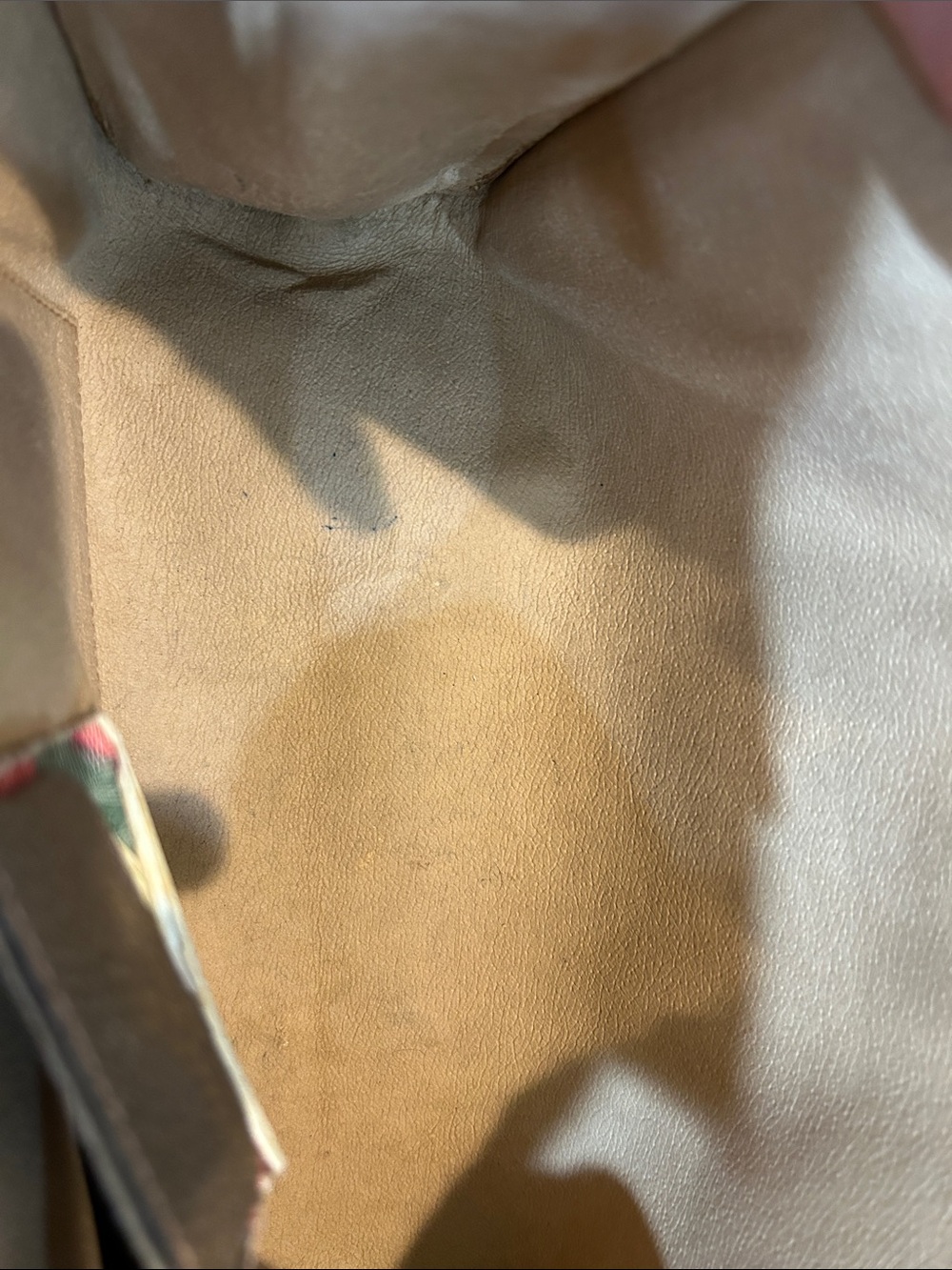 Gucci Beige and Brown Monogram Clutch - Picture 16 of 16